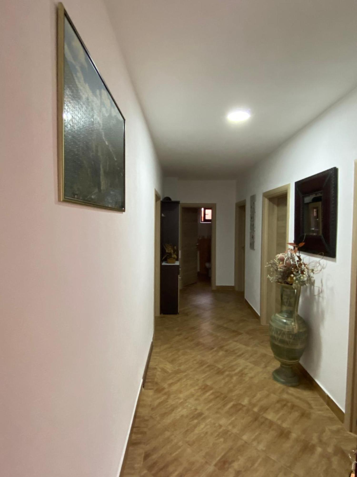 Gara Apartman *