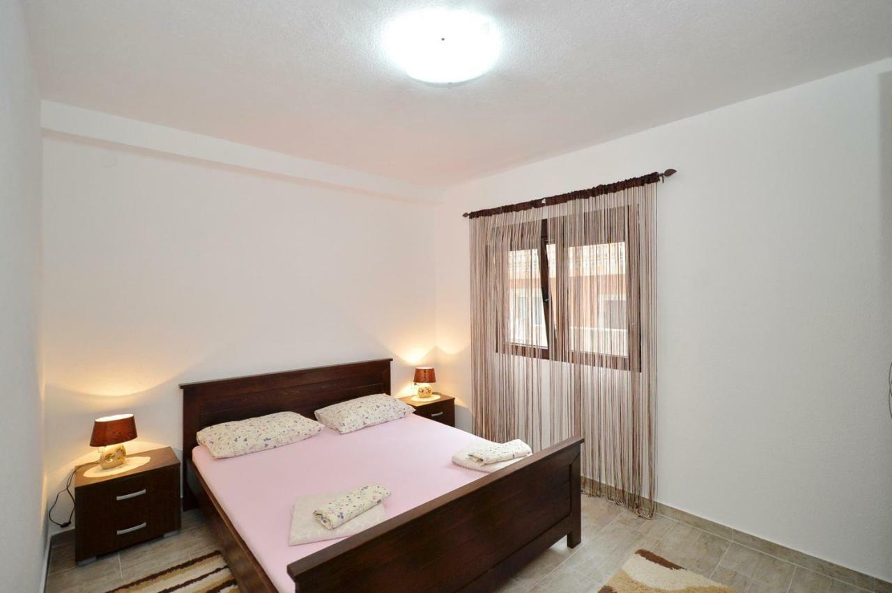 Gara Apartman Kotor